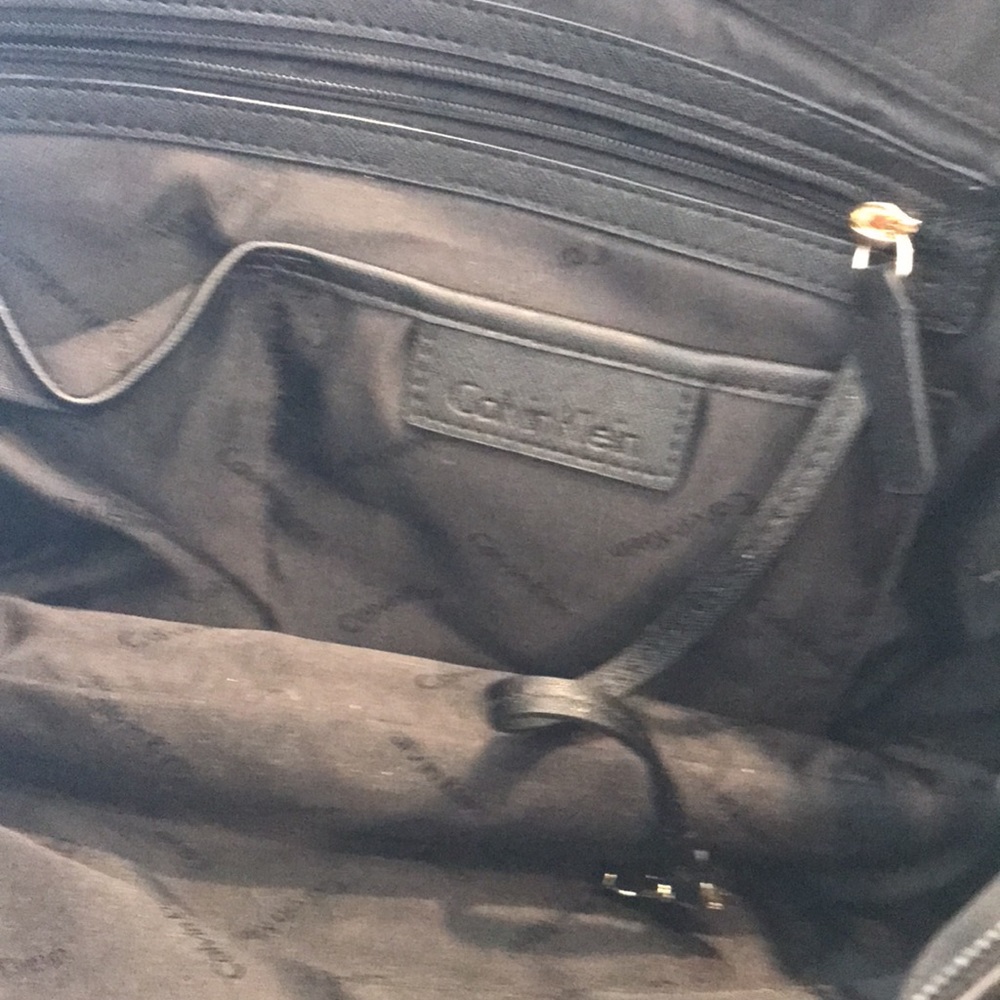 Calvin Klein tote - Picture 3 of 6